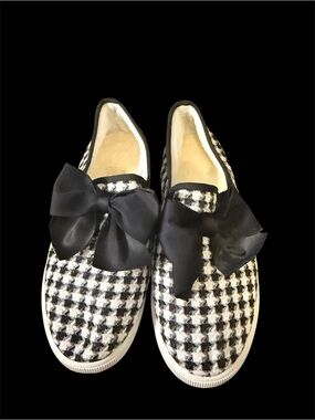 Women's Black & White Houndstooth Slip-On Sneakers with Satin Bow Size 7.5